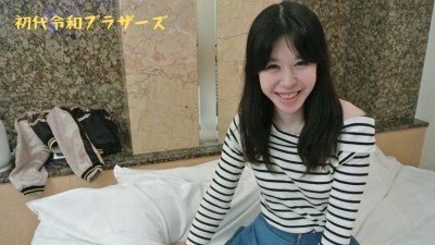 ホテルの廊下で出张マッサージのお姉さんをナンパした！