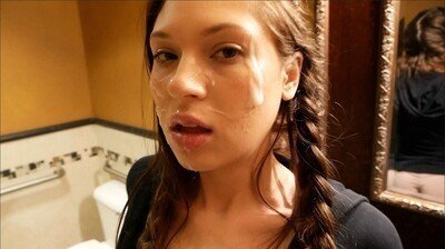 健身房辣妹挑逗口交，高潮颜射离场