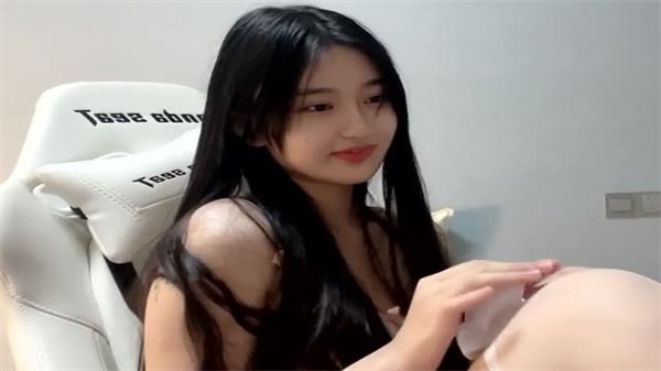 甜美网红女神私密诱惑，让你欲火焚身