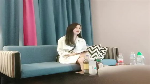 极品外围女神 蜜腿巨乳高颜值任你玩