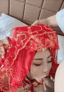富豪专属！极品外围新娘婚前穿婚纱，卖骚狂吞巨棒伺候主人