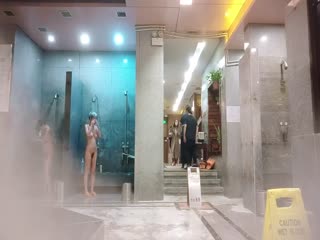 洗浴中心内部员工流出多位年轻少妇光熘熘的晃来晃去