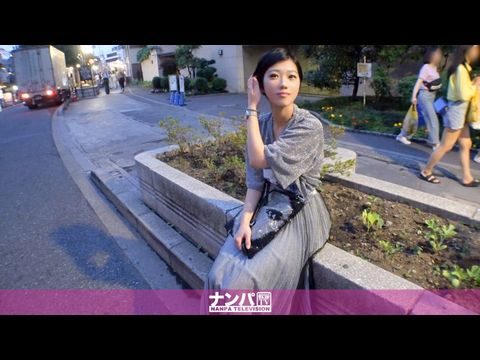 GANA2121マジ软派、初撮。1373夜の里原で黒髪ショートのオシャレ女子を突撃ナンパ！『ファッションインタビュー』というキラーワードにまんまと钓られてホテルへ！.