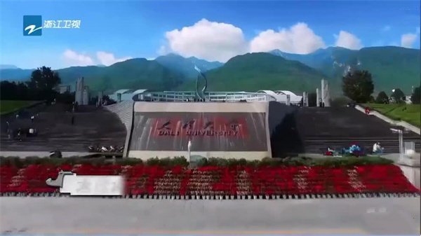 AI诱惑升级：李沁激情出演成人版奔跑吧兄弟，极致肉搏挑逗
