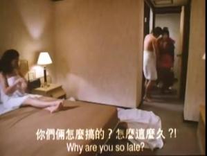 【人妻互换实录】禁忌性爱多P狂欢·国粤双语字幕高清版